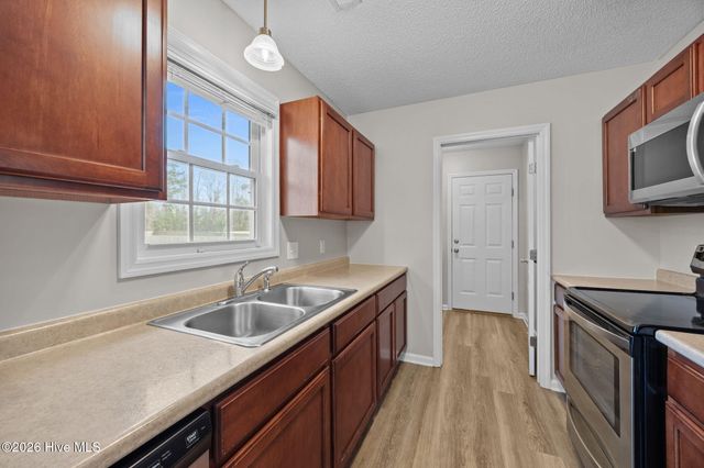 115 Laredo Drive, Jacksonville, NC 28540