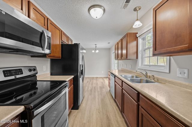 115 Laredo Drive, Jacksonville, NC 28540