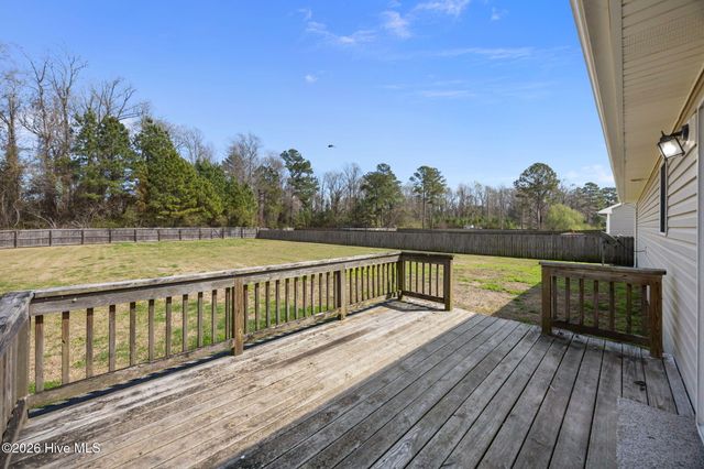 115 Laredo Drive, Jacksonville, NC 28540