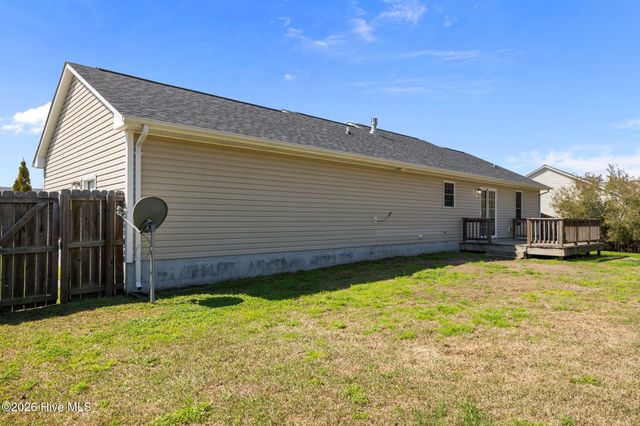 115 Laredo Drive, Jacksonville, NC 28540