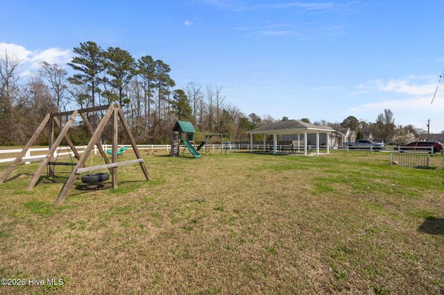 115 Laredo Drive, Jacksonville, NC 28540