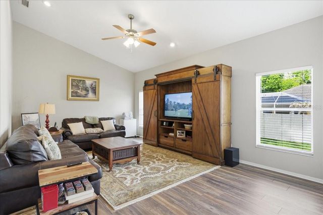 4408 WINDING RIVER DRIVE, Valrico, FL 33596
