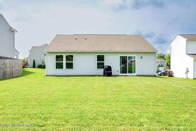 104 Bethel Springs Dr, Mt Washington, KY 40047
