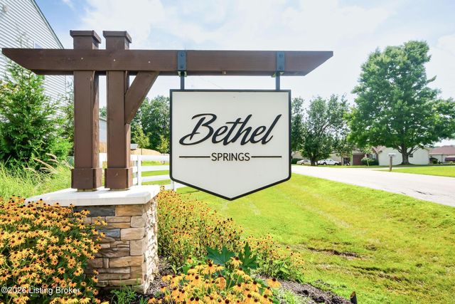 104 Bethel Springs Dr, Mt Washington, KY 40047