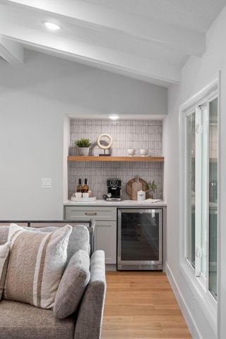 8930 N Minnehaha Circle, Saint Louis Park, MN 55426