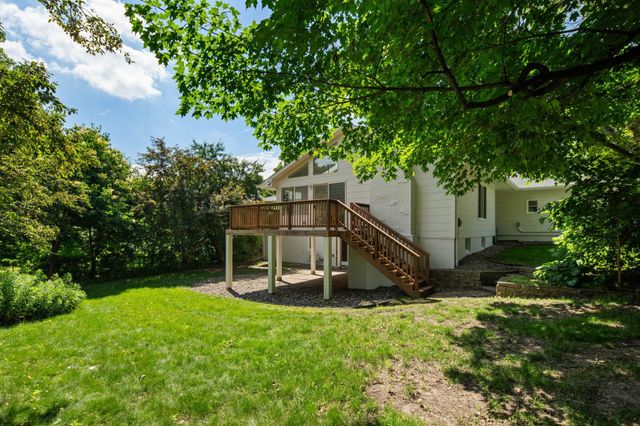 8930 N Minnehaha Circle, Saint Louis Park, MN 55426
