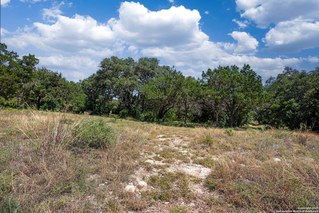 13931 Old Scenic Loop Rd, Helotes, TX 78023