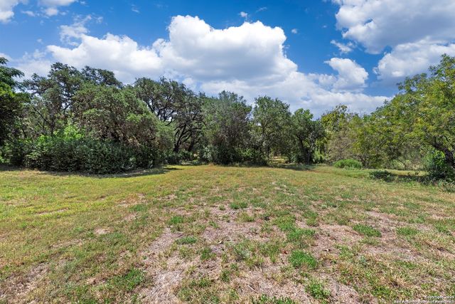 13931 Old Scenic Loop Rd, Helotes, TX 78023