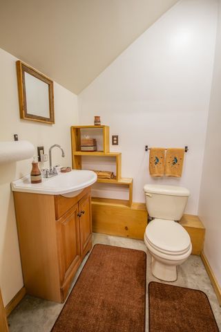20 Edwin's Pond Road, Rochester, VT 05767