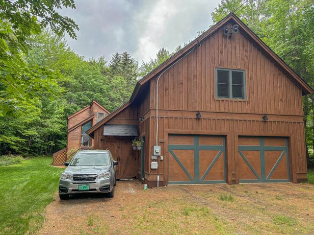20 Edwin's Pond Road, Rochester, VT 05767