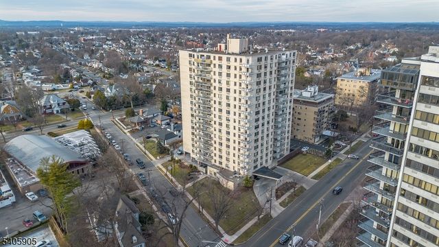 307 Prospect Ave 17D, Hackensack City, NJ 07601