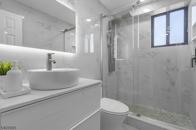 307 Prospect Ave 17D, Hackensack City, NJ 07601