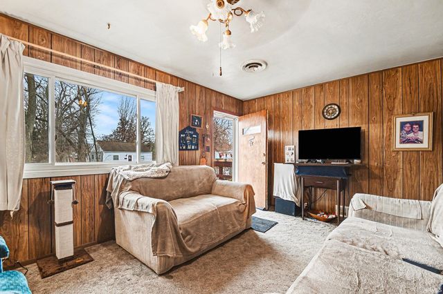 1505 N Elmer Street, South Bend, IN 46628