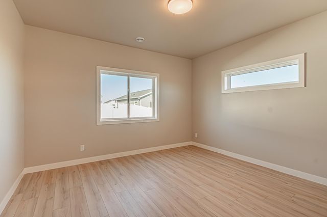 5846 James Drive W, West Fargo, ND 58078