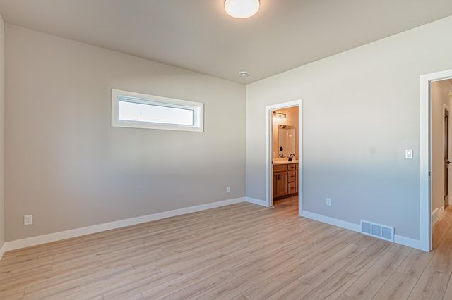 5846 James Drive W, West Fargo, ND 58078