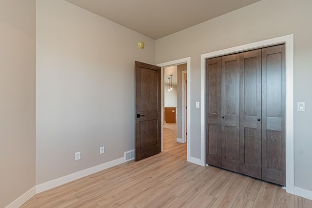 5846 James Drive W, West Fargo, ND 58078