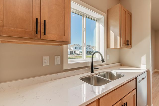 5846 James Drive W, West Fargo, ND 58078