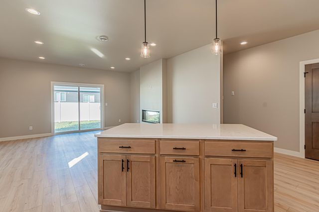 5846 James Drive W, West Fargo, ND 58078