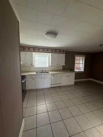 1905 Maple, Morgan City, LA 70380