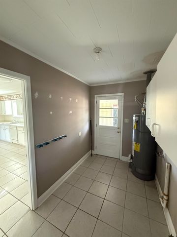 1905 Maple, Morgan City, LA 70380