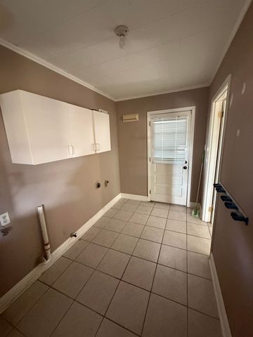 1905 Maple, Morgan City, LA 70380