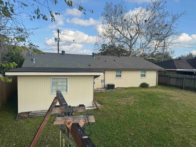 1905 Maple, Morgan City, LA 70380