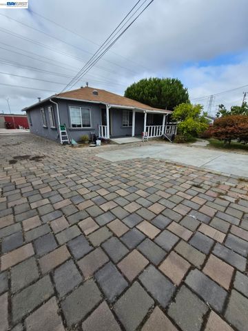 409 Worth St, Oakland, CA 94603