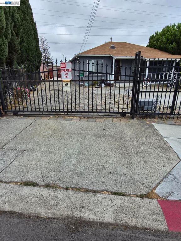409 Worth St, Oakland, CA 94603