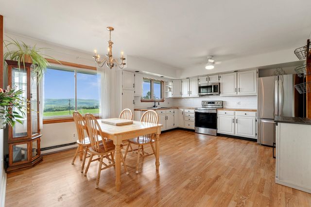 1756 VT Route 64, Williamstown, VT 05679