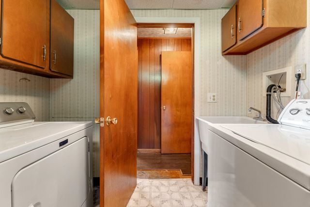 1756 VT Route 64, Williamstown, VT 05679