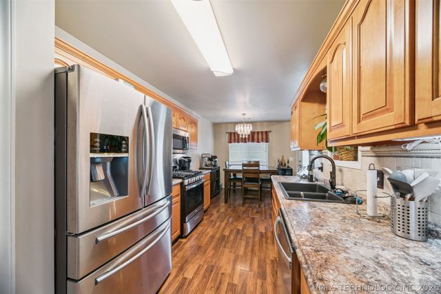 2804 S 26th Street, Muskogee, OK 74401