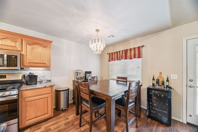 2804 S 26th Street, Muskogee, OK 74401