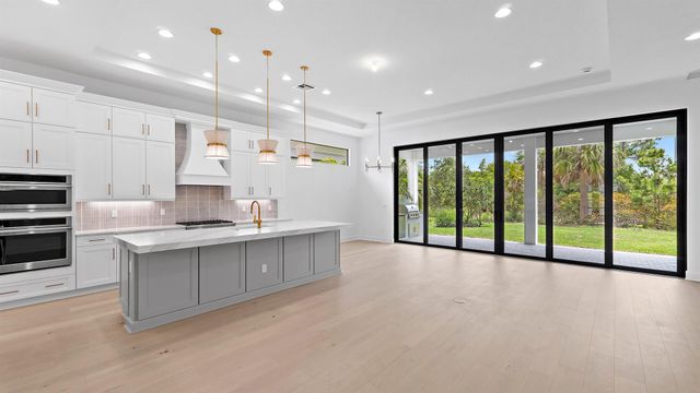 13254 Artisan Circle, Palm Beach Gardens, FL 33418