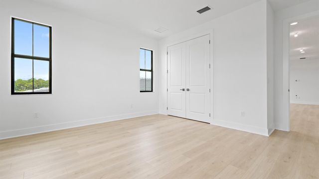 13254 Artisan Circle, Palm Beach Gardens, FL 33418