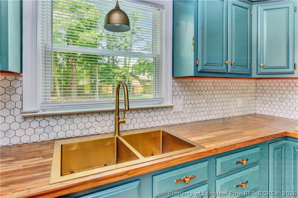 403 Oxford Road, Lumberton, NC 28358 — photo 15