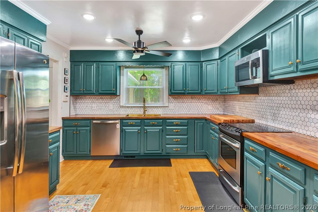 403 Oxford Road, Lumberton, NC 28358 — photo 2