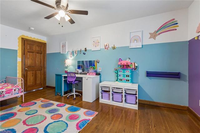 221 Woodburn DR, Hampton, VA 23664