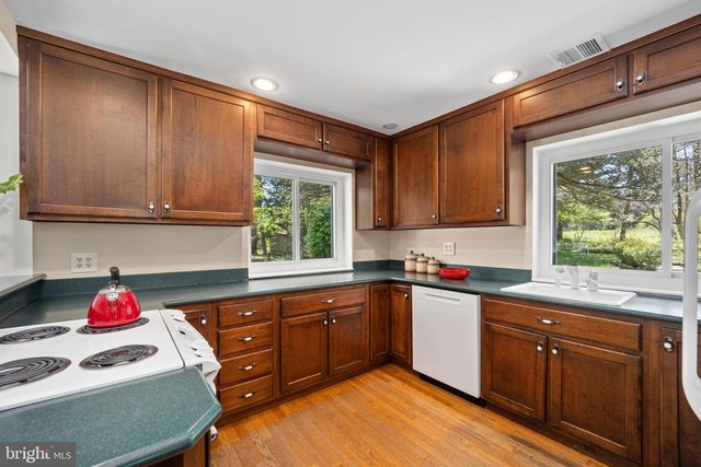 396 W 7 STARS RD, Phoenixville, PA 19460
