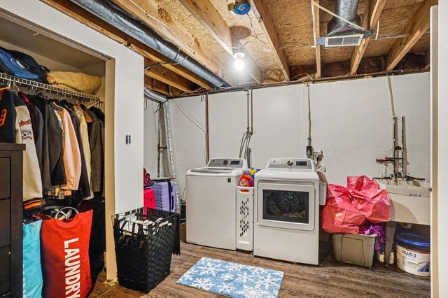 1524 Garrison Road, Roosevelt Park City, MI 49441
