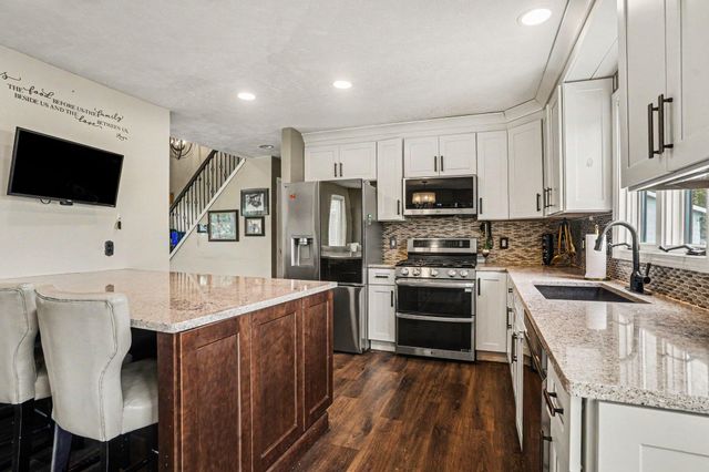 1524 Garrison Road, Roosevelt Park City, MI 49441