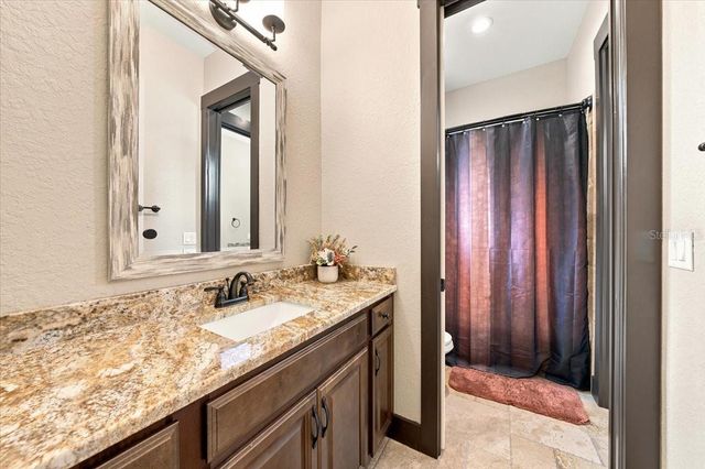 408 HAWK TALON DRIVE, Lithia, FL 33547