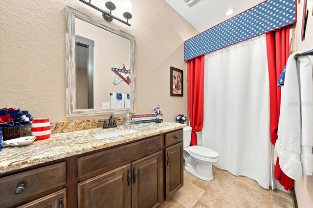 408 HAWK TALON DRIVE, Lithia, FL 33547