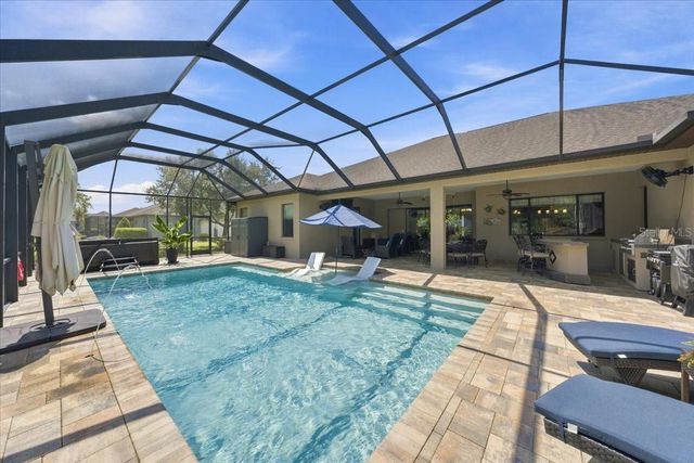 408 HAWK TALON DRIVE, Lithia, FL 33547
