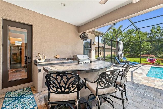 408 HAWK TALON DRIVE, Lithia, FL 33547
