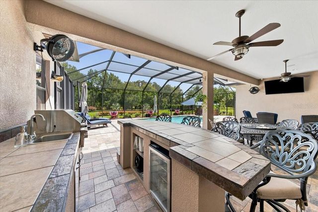 408 HAWK TALON DRIVE, Lithia, FL 33547