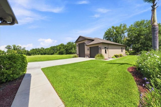 408 HAWK TALON DRIVE, Lithia, FL 33547