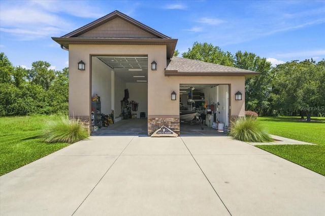 408 HAWK TALON DRIVE, Lithia, FL 33547