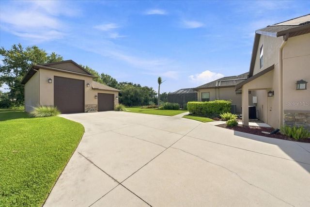 408 HAWK TALON DRIVE, Lithia, FL 33547