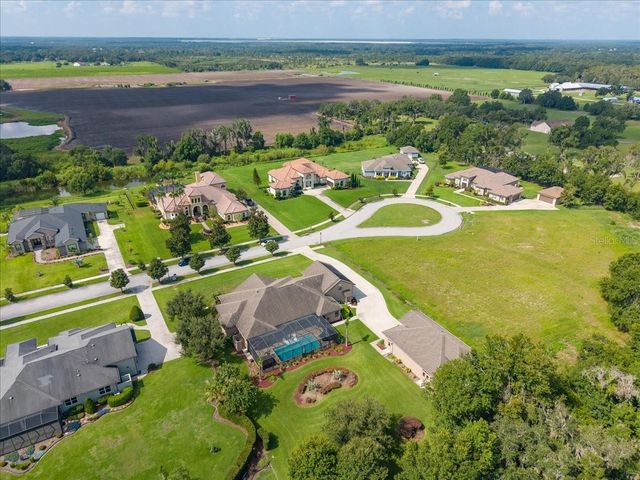 408 HAWK TALON DRIVE, Lithia, FL 33547