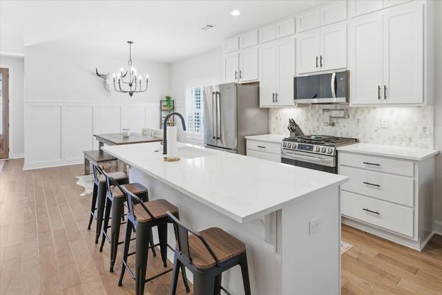 110 Emily Court, Carrollton, GA 30117